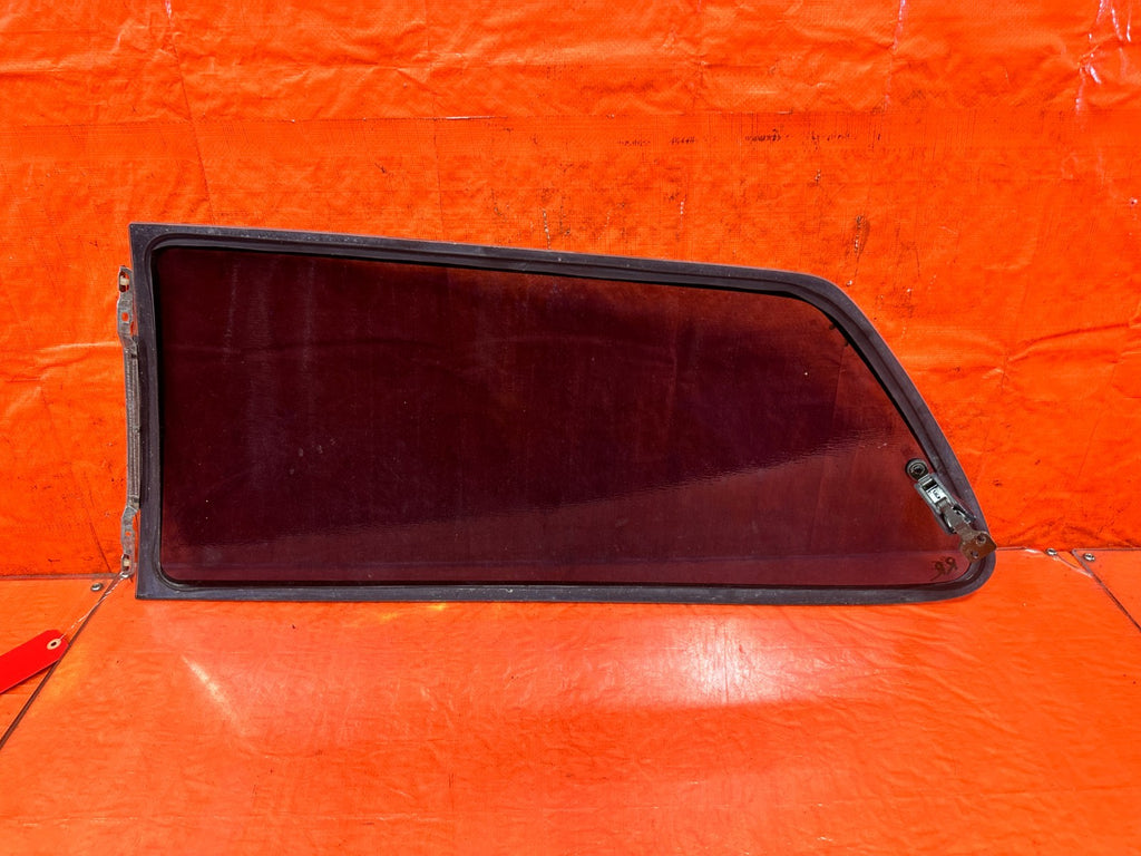 90 91 HONDA CIVIC HATCHBACK   RIGHT  REAR 1/4 QUARTER GLASS WINDOW OEM 3254