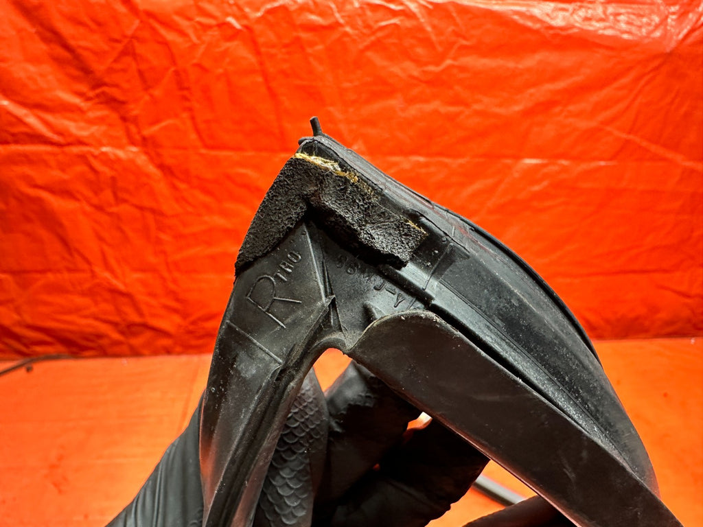 02 06 ACURA RSX RIGHT PASSENGER DOOR WINDOW RUN CHANNEL SEAL OEM #06RSX15