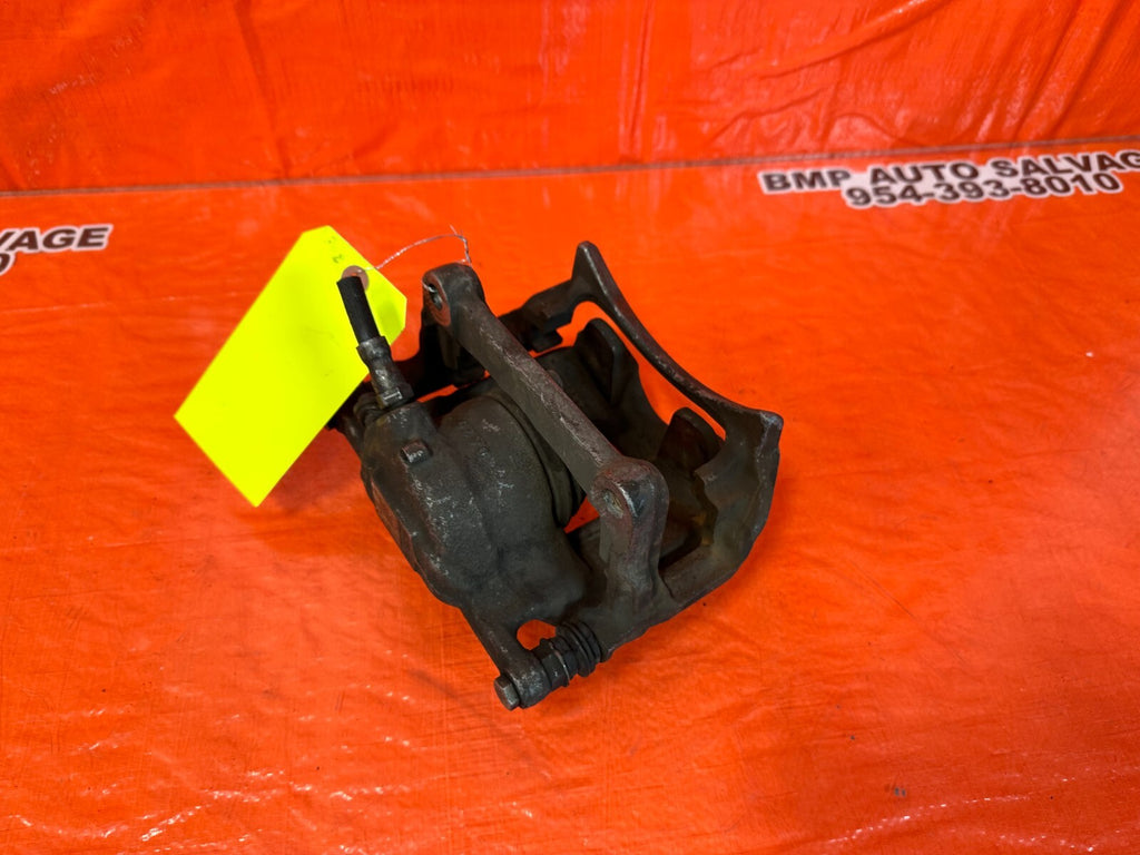 14 19 MERCEDES BENZ CLA 250   FWD ONLY   RIGHT FRONT BRAKE CALIPER   OEM7