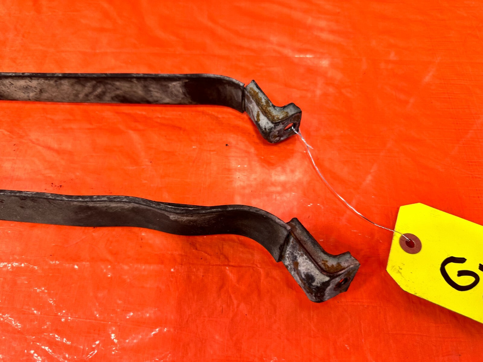 88 91 HONDA CRX   GASOLINE GAS FUEL TANK STRAP SET STRAPS SUPPORTS   OEM #2772