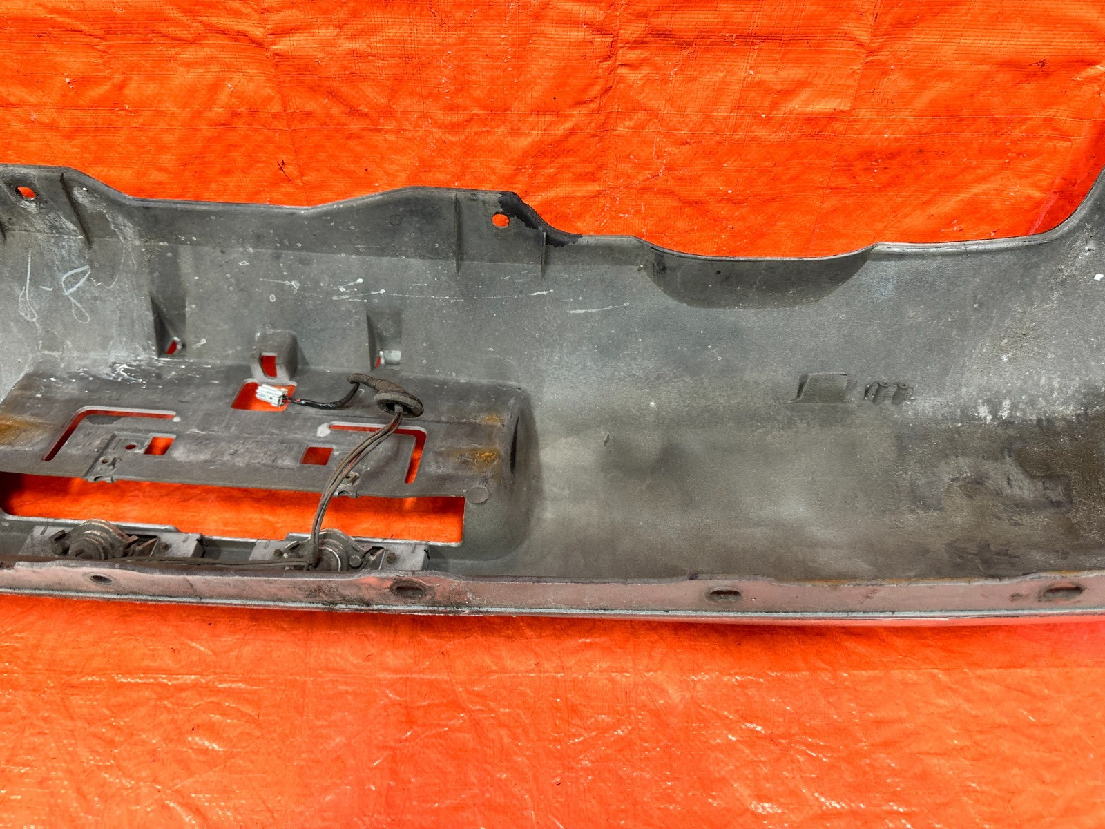 94 97 ACURA INTEGRA   2 DOOR   REAR BUMPER COVER   OEM OE FACTORY   #30913