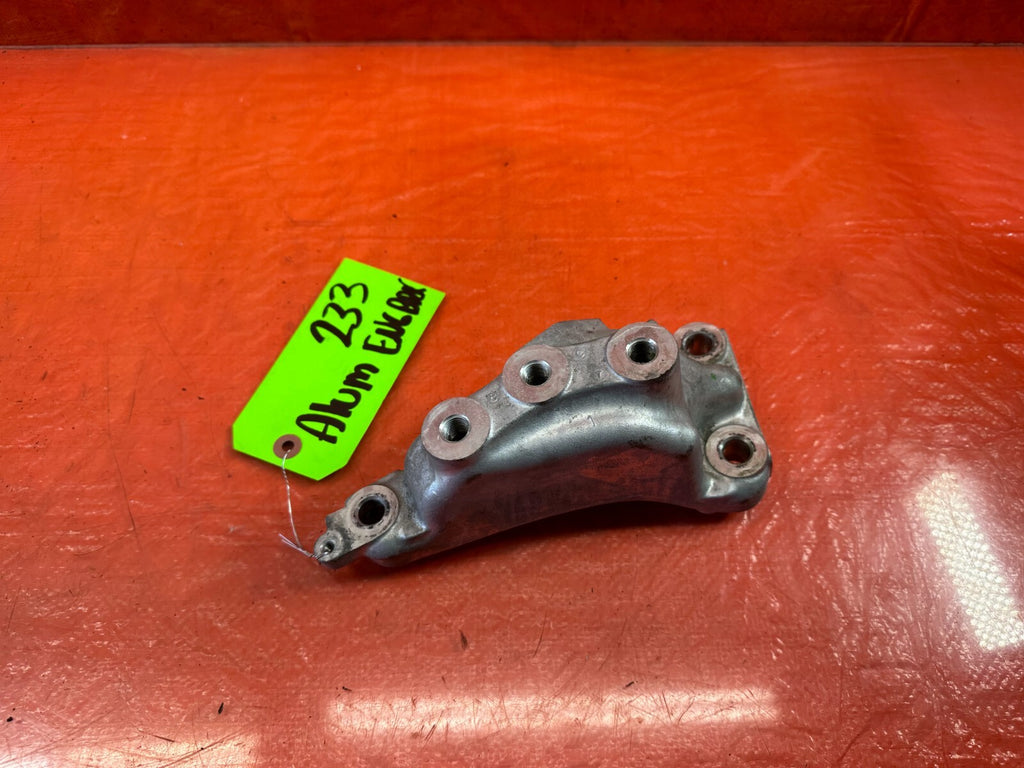 09 14 ACURA TSX   2.4L MANUAL   6 SPEED UPPER TRANSMISSION BRACKET   OEM #2330