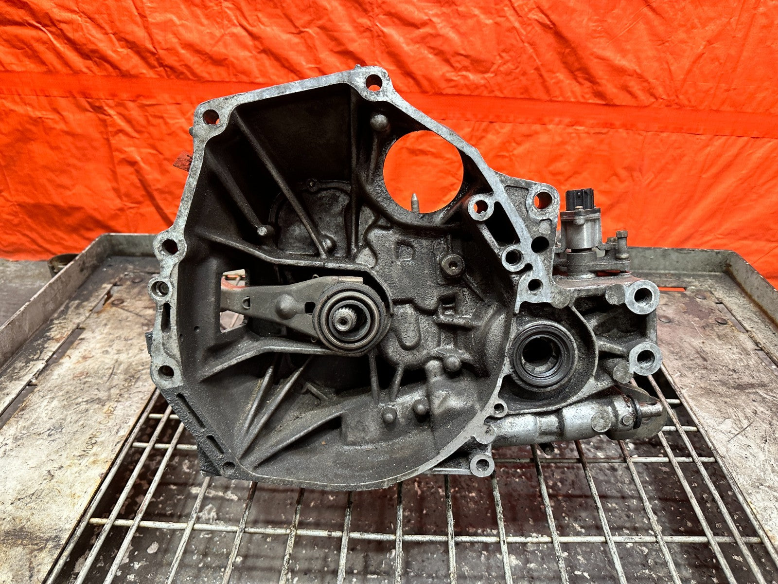 92 00 HONDA CIVIC   D16Z6 SOHC VTEC 5 SPEED MANUAL TRANSMISSION GEAR BOX OEM OE12