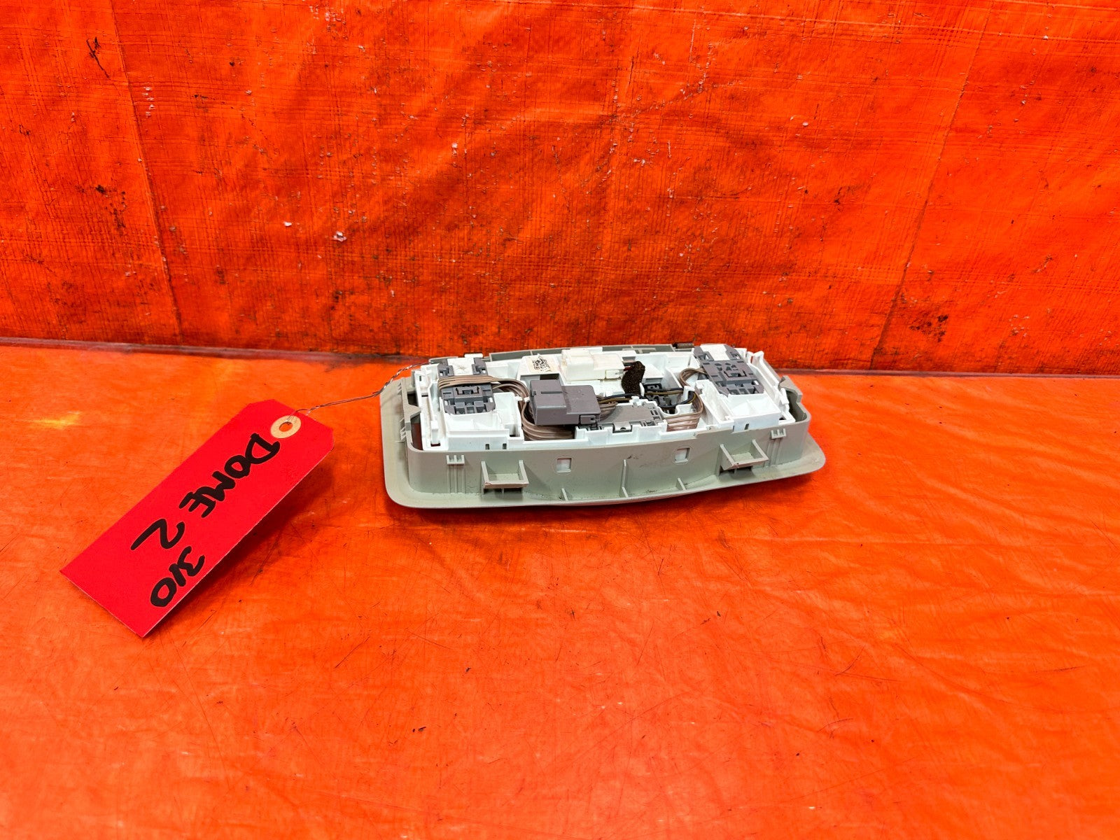 09 15 INFINITI G37 CONVERTIBLE   FRONT   DOME MAP READING LIGHT LAMP   OEM #3102