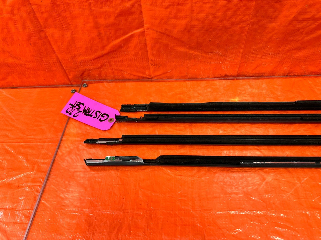 06 11 CIVIC 4D SEDAN   EXTERIOR DOOR WINDOW GLASS TRIM SET LEFT RIGHT   OEM #27013