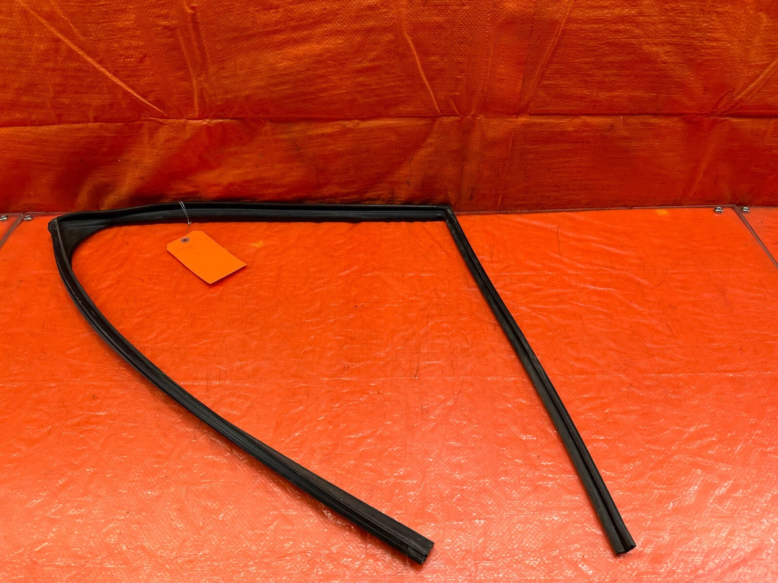 08 12 HONDA ACCORD SEDAN   DRIVER LEFT REAR WINDOW GLASS RUN CHANNEL OEM #2395
