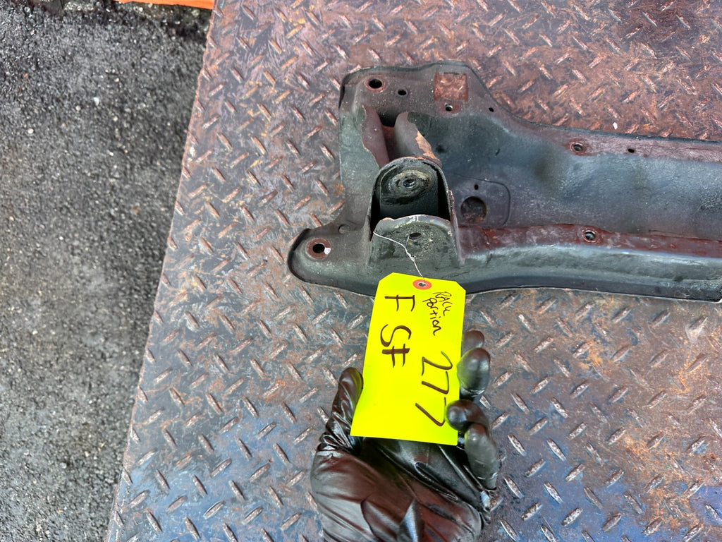 88 91 HONDA CRX   ENGINE SUB FRAME CROSS MEMBER ENGINE CRADLE   REAR PORTION 27711