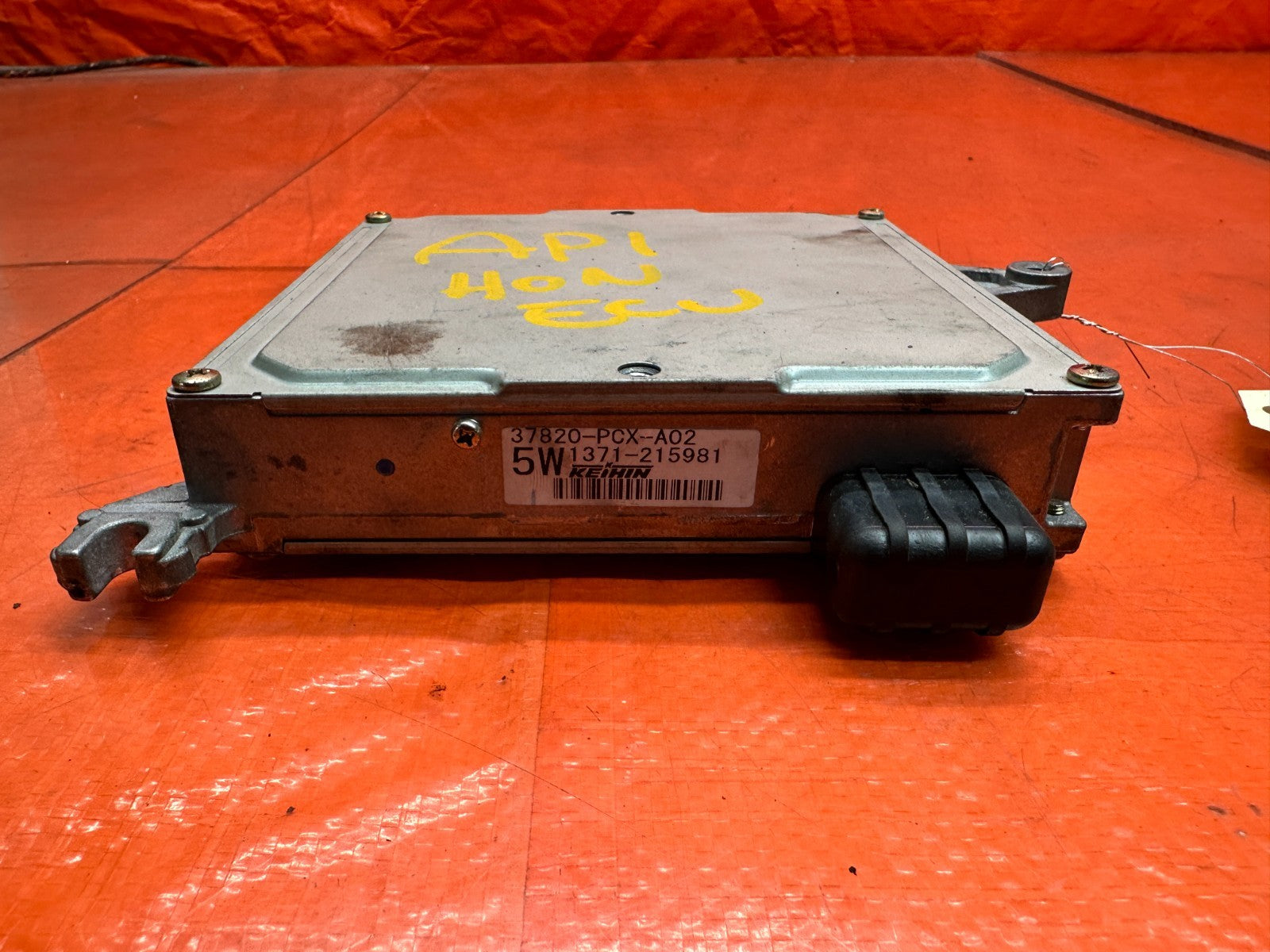 2000-2003 HONDA S2000 AP1 2.0L F20C ENGINE CONTROL MODULE COMPUTER ECU 37820-PCX4