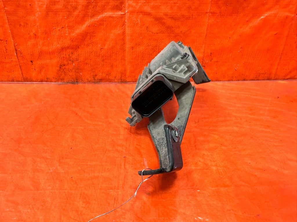 13 16 HYUNDAI GENESIS COUPE 3.8L   FUEL INJECTOR CONTROL MODULE 39172 3C020 #2993