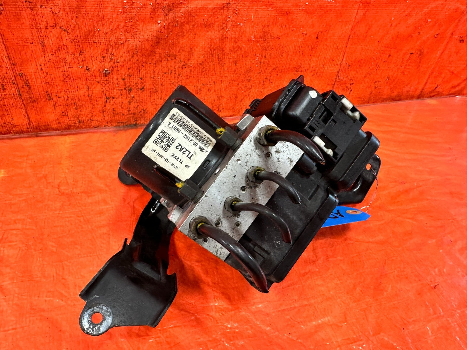 09 10 ACURA TSX   ABS PUMP ANTI SKID LOCK ACTUATOR VSA MODULATOR   OEM 3214
