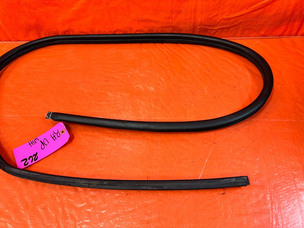 04 08 NISSAN 350Z CONVERTIBLE   PASSENGER RIGHT UPPER OPEN TRIM   OEM #2626