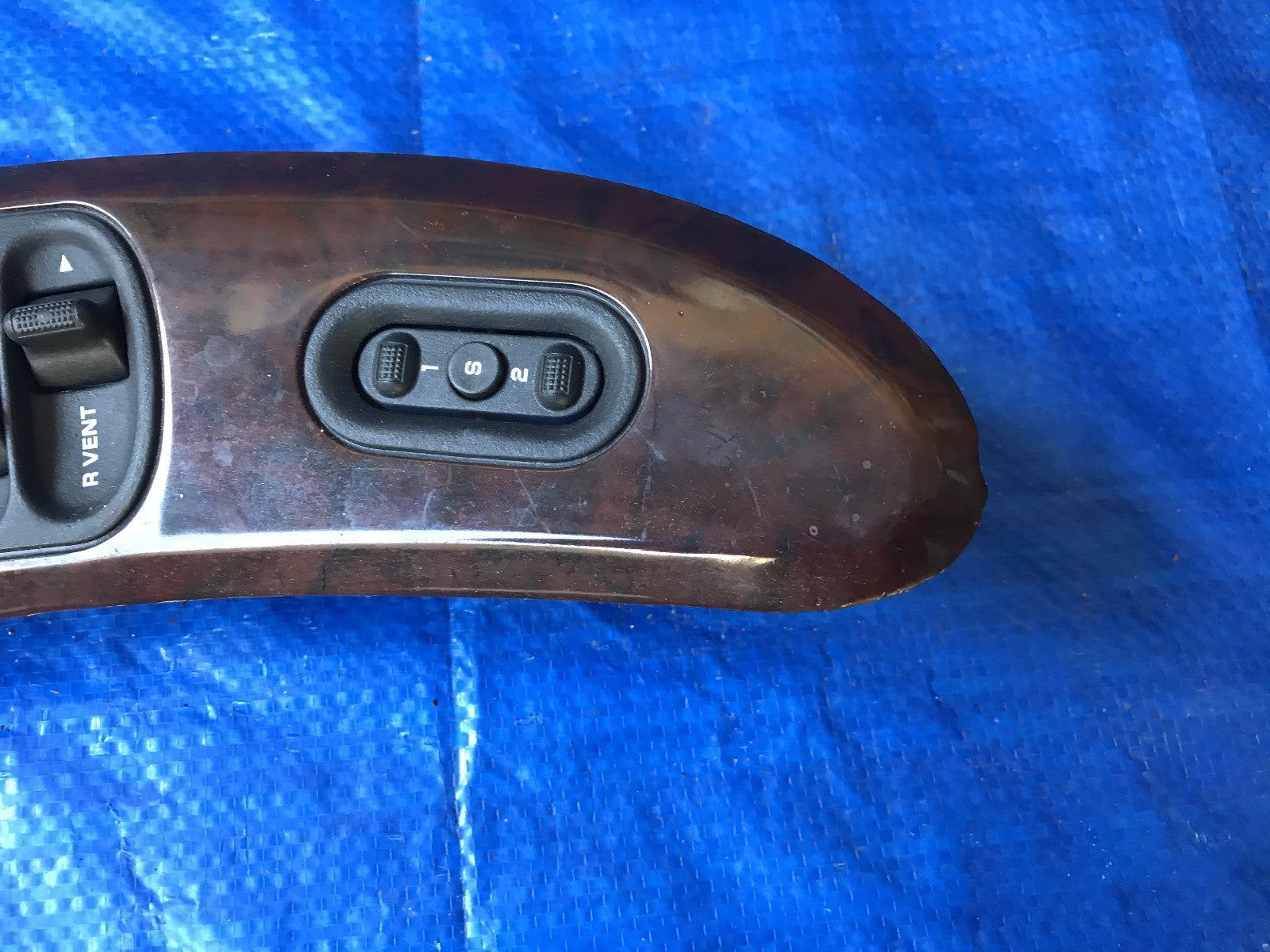 OEM 2004 04 CHRYSLER TOWN AND COUNTRY DRIVER LEFT MASTER WINDOW SWITCH OSB741AAA2