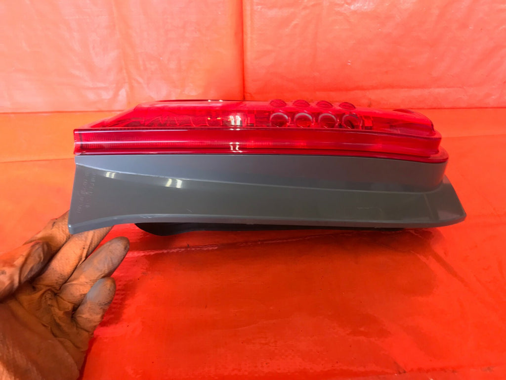 OEM 2008 2009 2010 SCION XB DRIVER LEFT TAIL LIGHT LAMP 08 09 10 L LH 5
