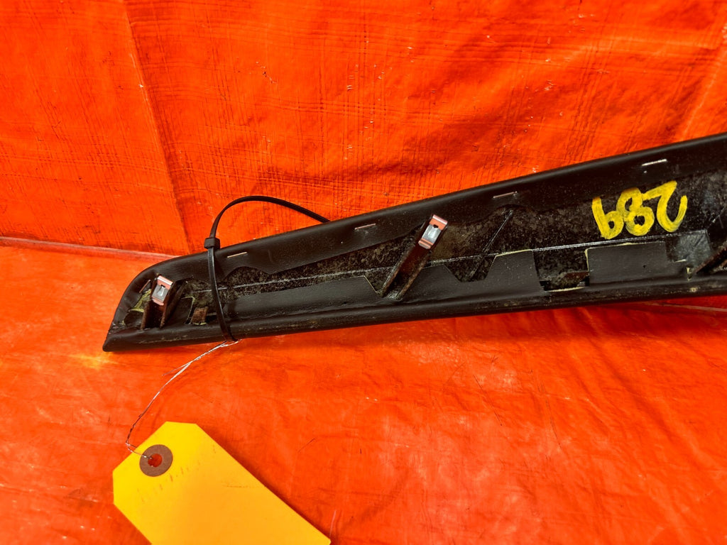 17 20 INFINITI Q60   PASSENGER RIGHT BLACK LEATHER SHIFTER CONSOLE TRIM OEM 2898