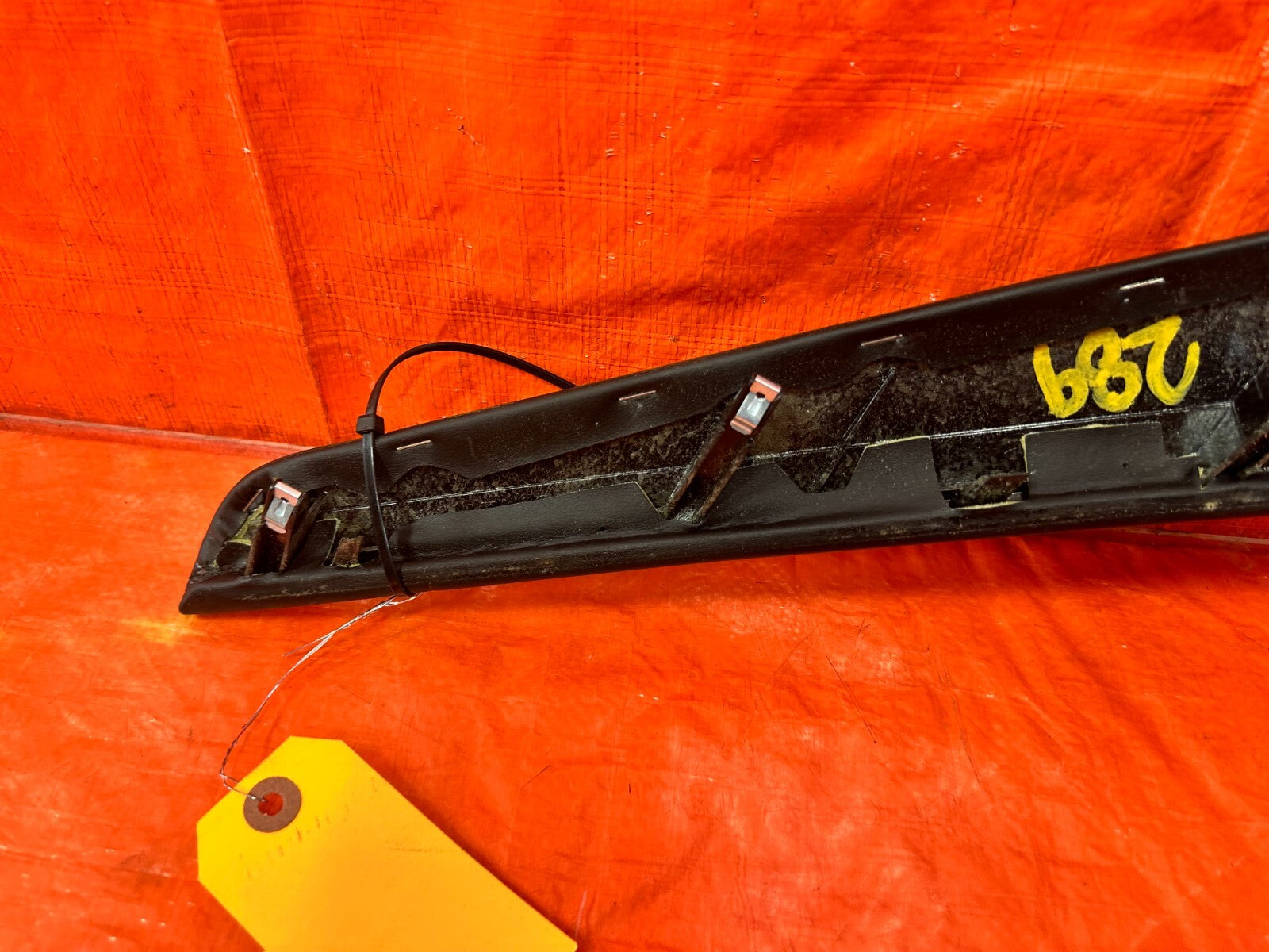17 20 INFINITI Q60   PASSENGER RIGHT BLACK LEATHER SHIFTER CONSOLE TRIM OEM 2898