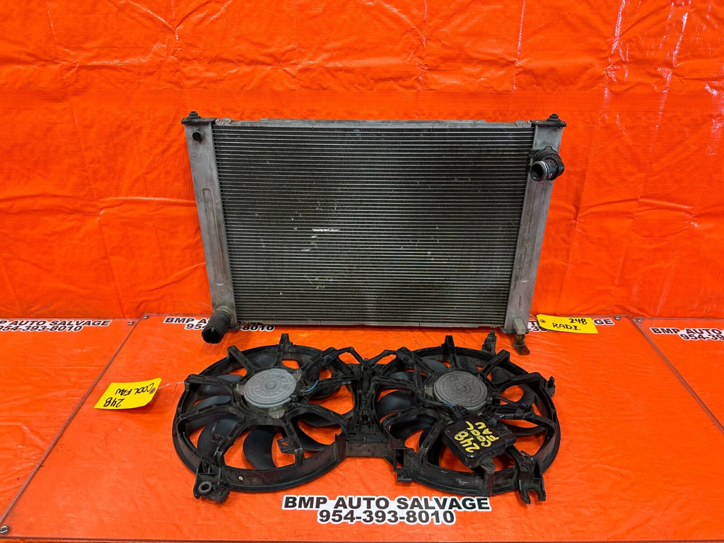 08 15 INFINITI G37 & Q60   6 SPEED MANUAL ONLY   RADIATOR W/ BOTH FANS OEM #2480
