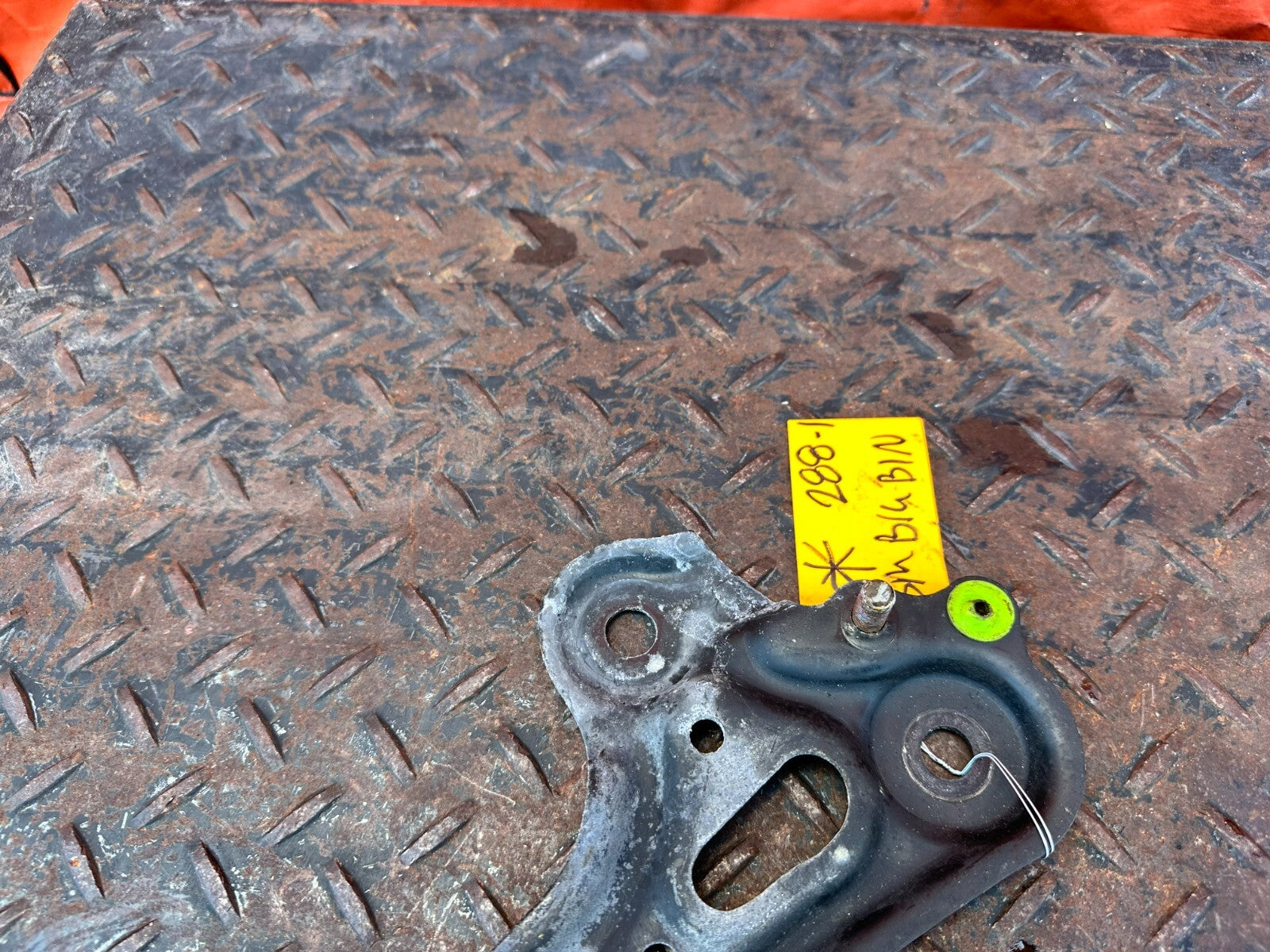 02 10 LEXUS SC430   FRONT SUB FRAME BRACE STIFFENER BRACKET OEM #288 17