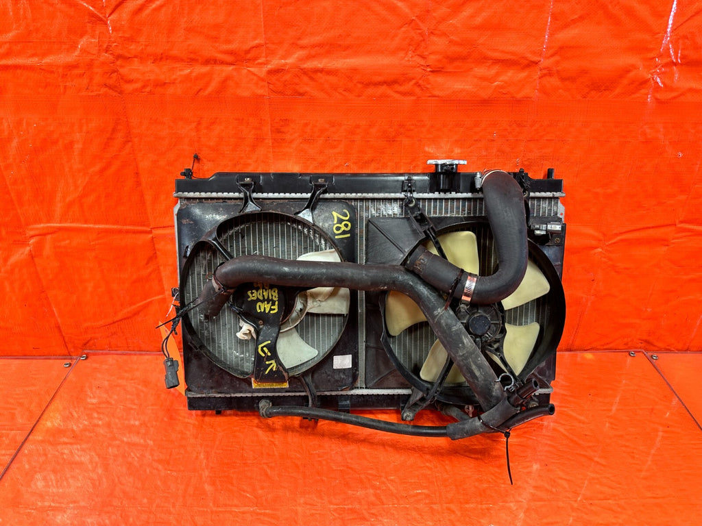 94 01 ACURA INTEGRA   AUTOMATIC MODEL   RADIATOR W/ HOSES AND RESERVOIR   OEM 810