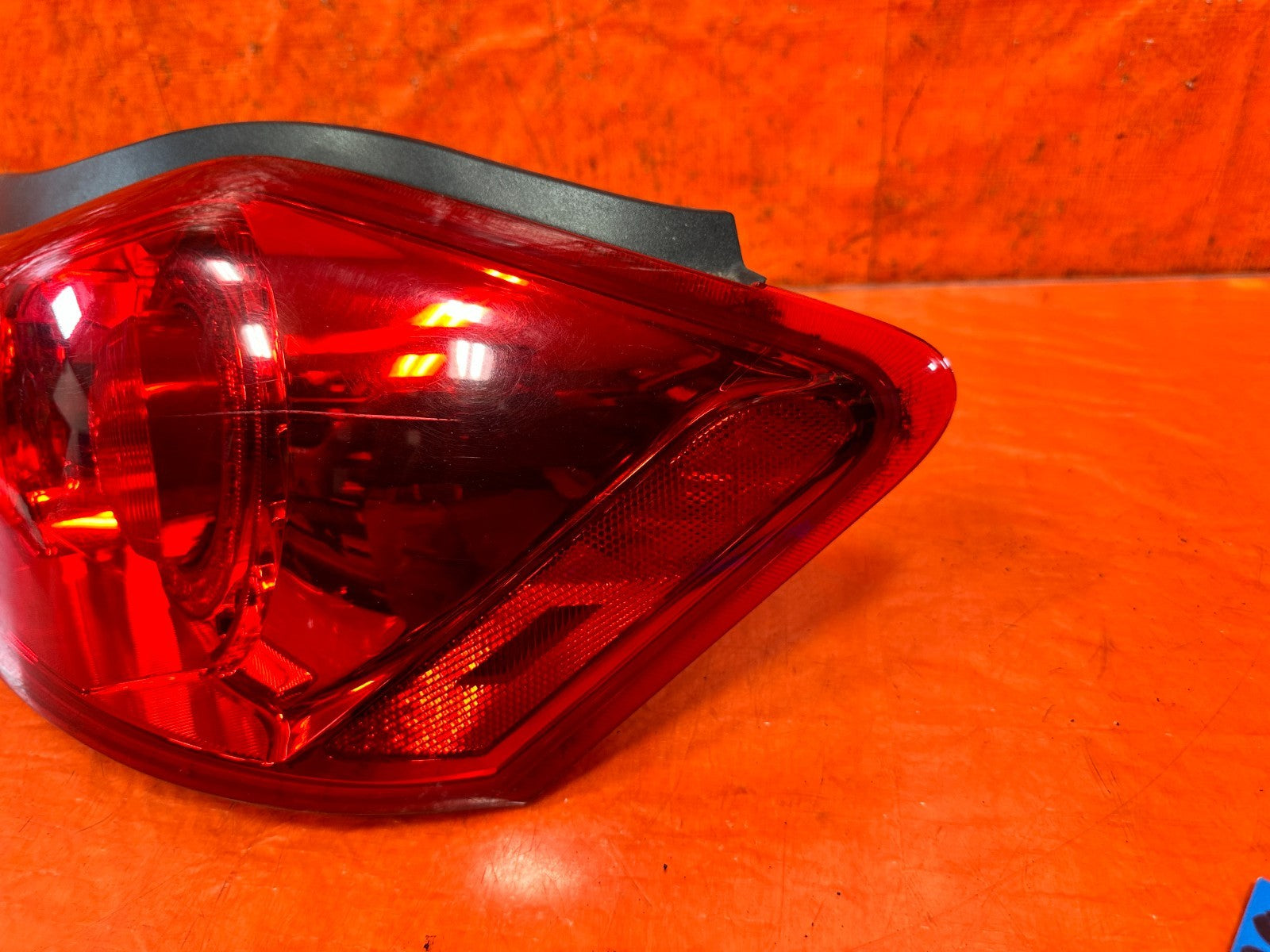 11 15 INFINITI G37 CONVERTIBLE   PASSENGER RIGHT TAIL LIGHT TAIL LAMP   OEM 3295