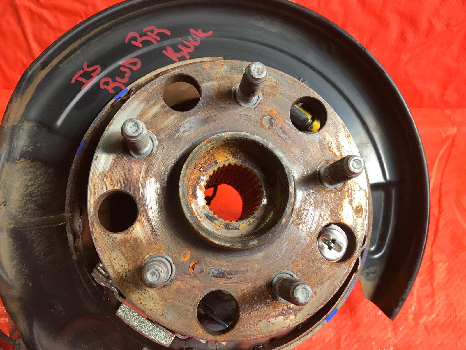OEM 2014 2015 2016 2017 LEXUS IS350 PASSENGER RIGHT SPINDLE KNUCKLE HUB ARM RWD1