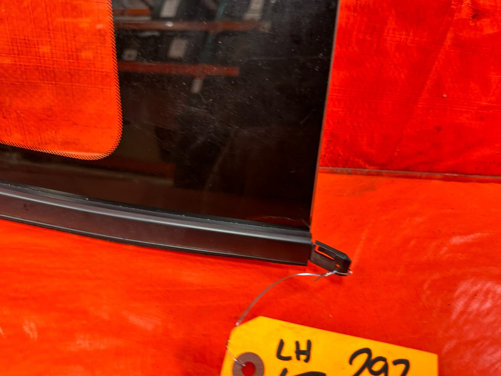 13 20 SUBARU BRZ   DRIVER LEFT REAR QUARTER GLASS TRIM   OEM #2924