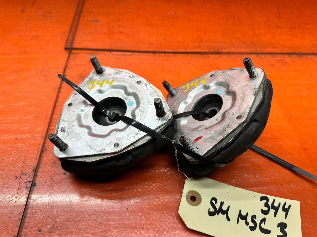 14-15 INFINITI Q50 3.7L FRONT SUSPENSION SHOCK STRUT TOP HAT MOUNT PLATES OEM #34