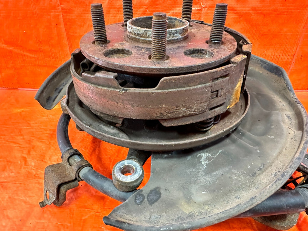 92 00 LEXUS SC300   PASSENGER RIGHT REAR   SPINDLE KNUCKLE HUB   OEM #2765