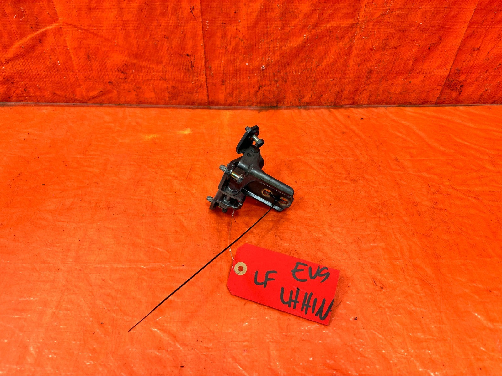 03 05 LANCER EVOLUTION EVO VIII IX 8 9   LEFT FRONT DOOR HINGE   OEM EV90