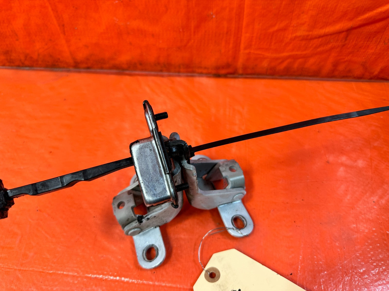 10 16 HYUNDAI GENESIS COUPE DRIVER LEFT DOOR HINGE SET UPPER LOWER OEM #3263