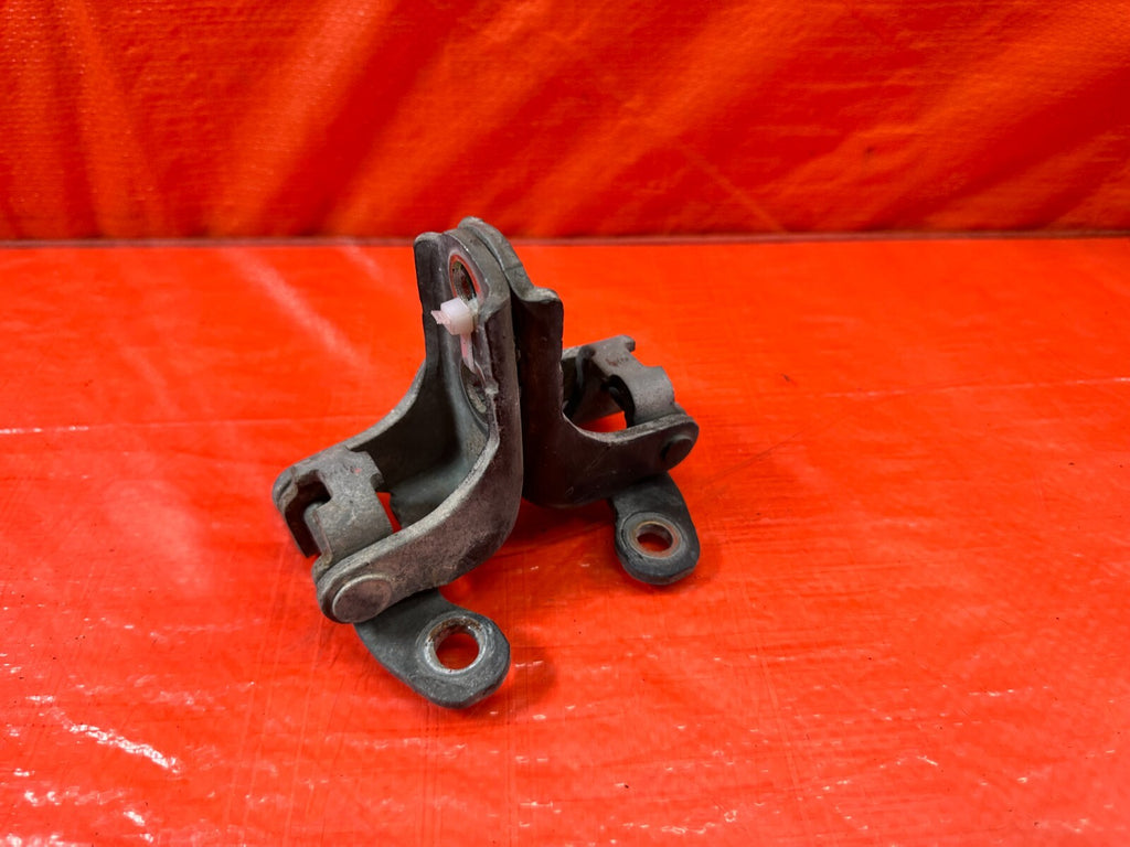 02 05 HONDA CIVIC SI EP3 HATCHBACK DOOR HINGE SET UPPER & LOWER RIGHT  OEM 1865