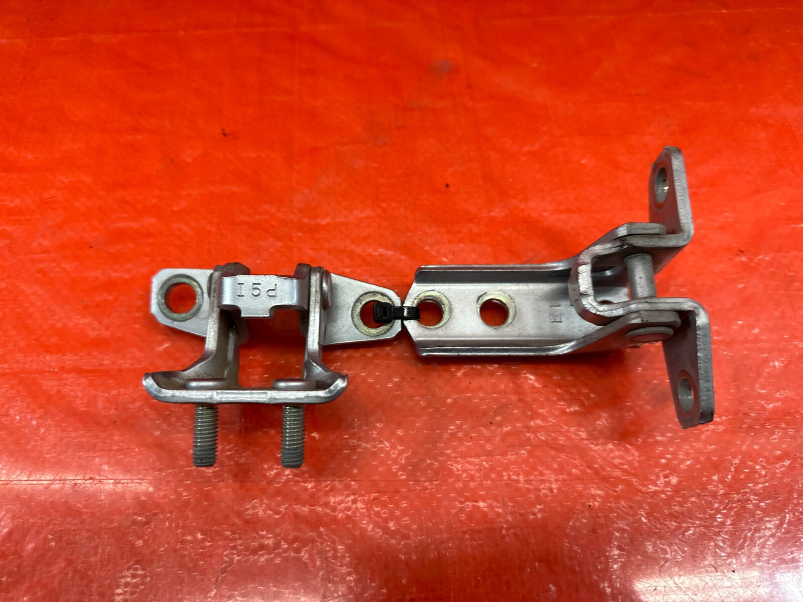 08 15 LANCER EVOLUTION X EVO 10   DOOR HINGE SET UPPER & LOWER RIGHT REAR 2146