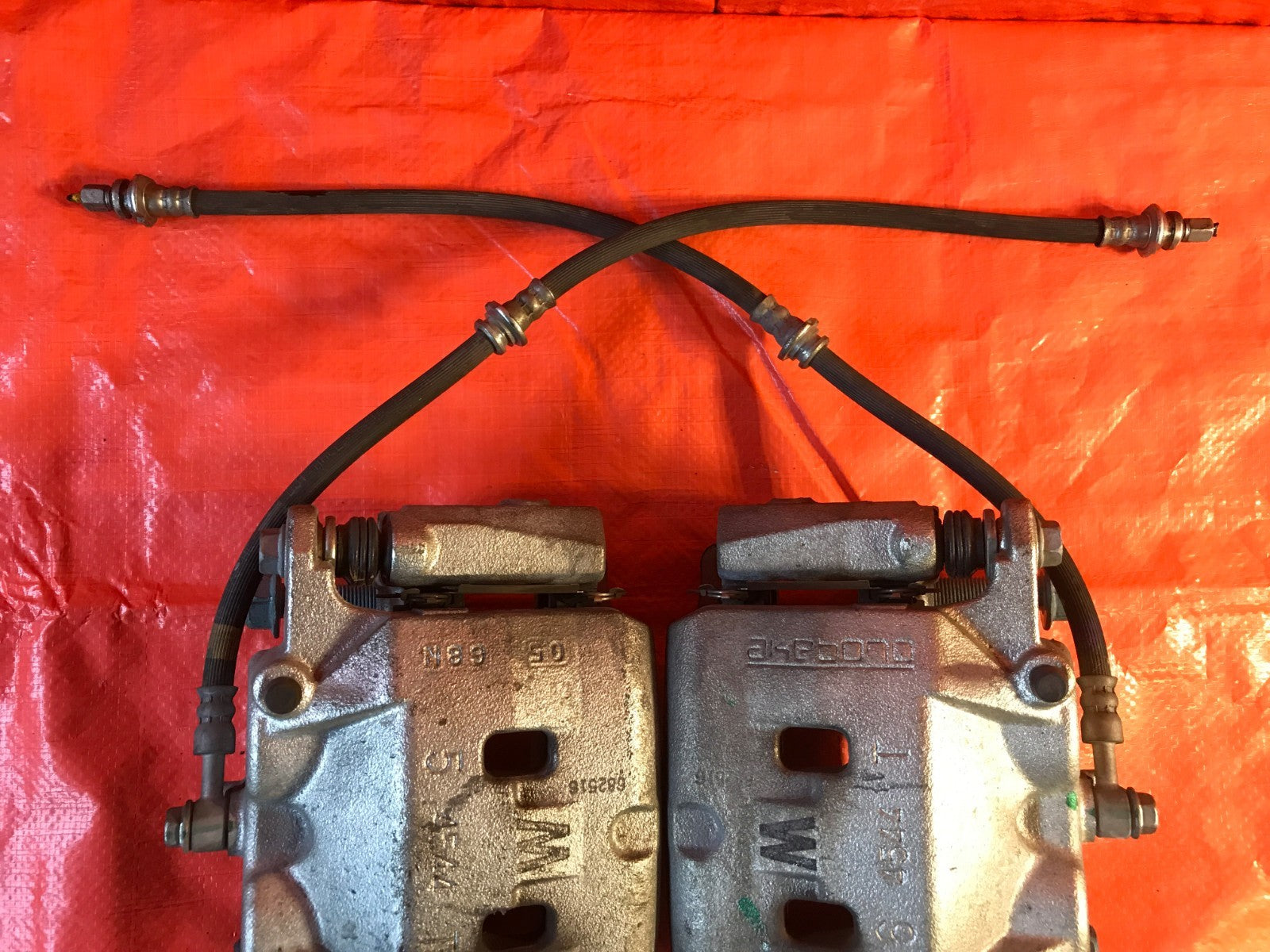 OEM 2017 17 INFINITI Q60 AWD 3.0L TT   LEFT RIGHT FRONT BRAKE CALIPER COMBO SET1