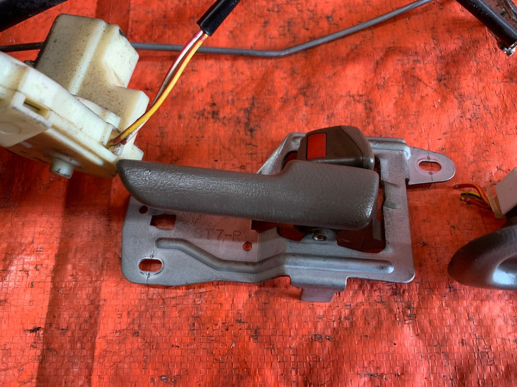 94   01 ACURA INTEGRA 4 DOOR SEDAN PASSENGER RIGHT REAR DOOR LOCK ACTUATOR OEM2