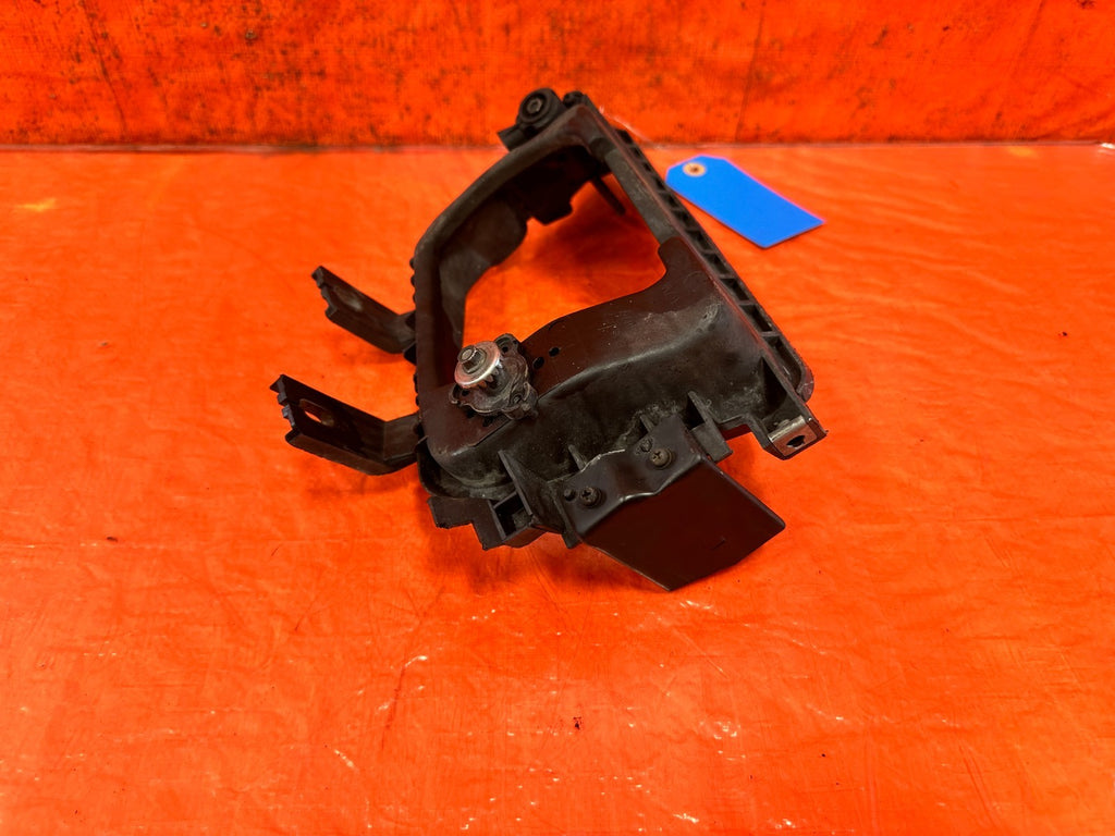 92 95 HONDA CIVIC   2D COUPE   DRIVER LEFT HEADLIGHT BRACKET HOUSING 3277