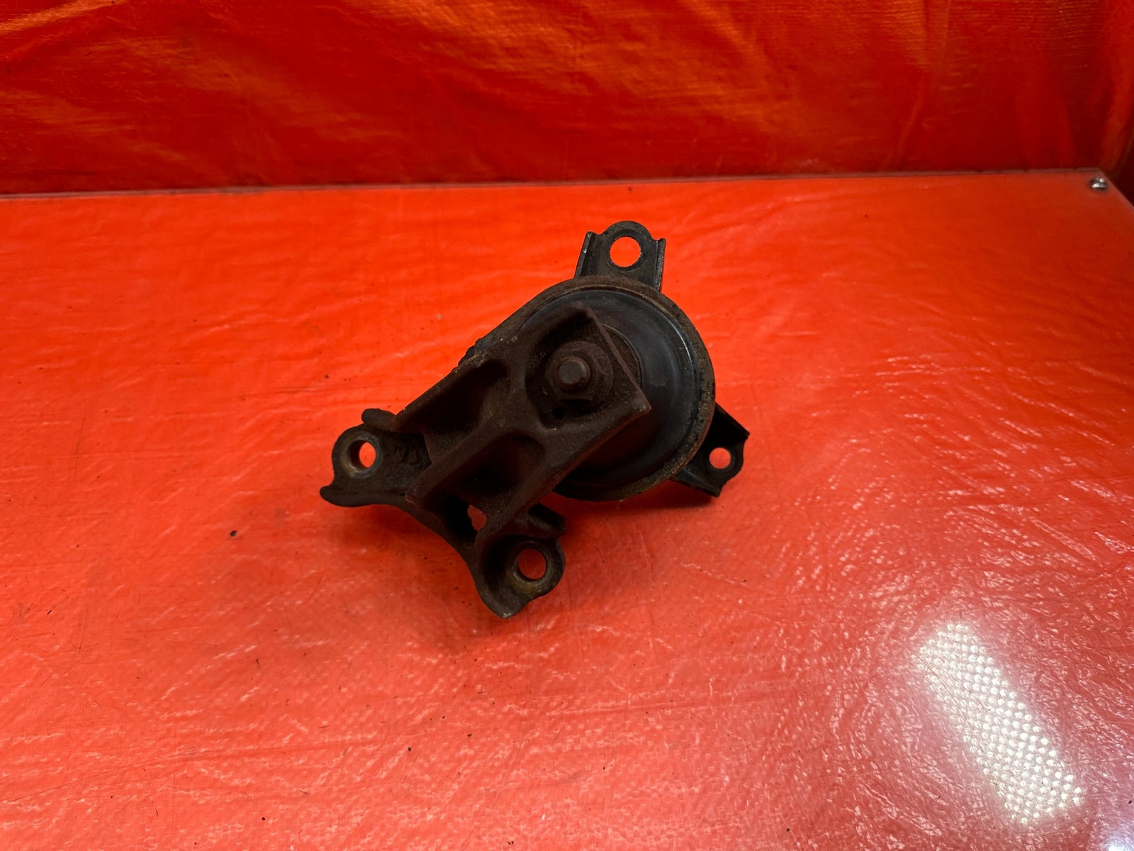 97 01 HONDA PRELUDE   DRIVER LEFT   ENGINE MOTOR MOUNT W/ BRACKET   OEM #2100