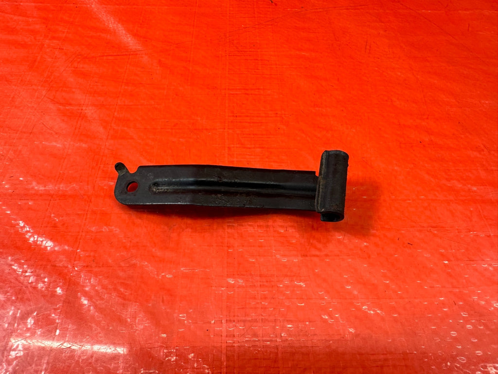 02 05 HONDA CIVIC SI EP3 HATCHBACK   THROTTLE CABLE MOUNTING BRACKET   OEM #1866