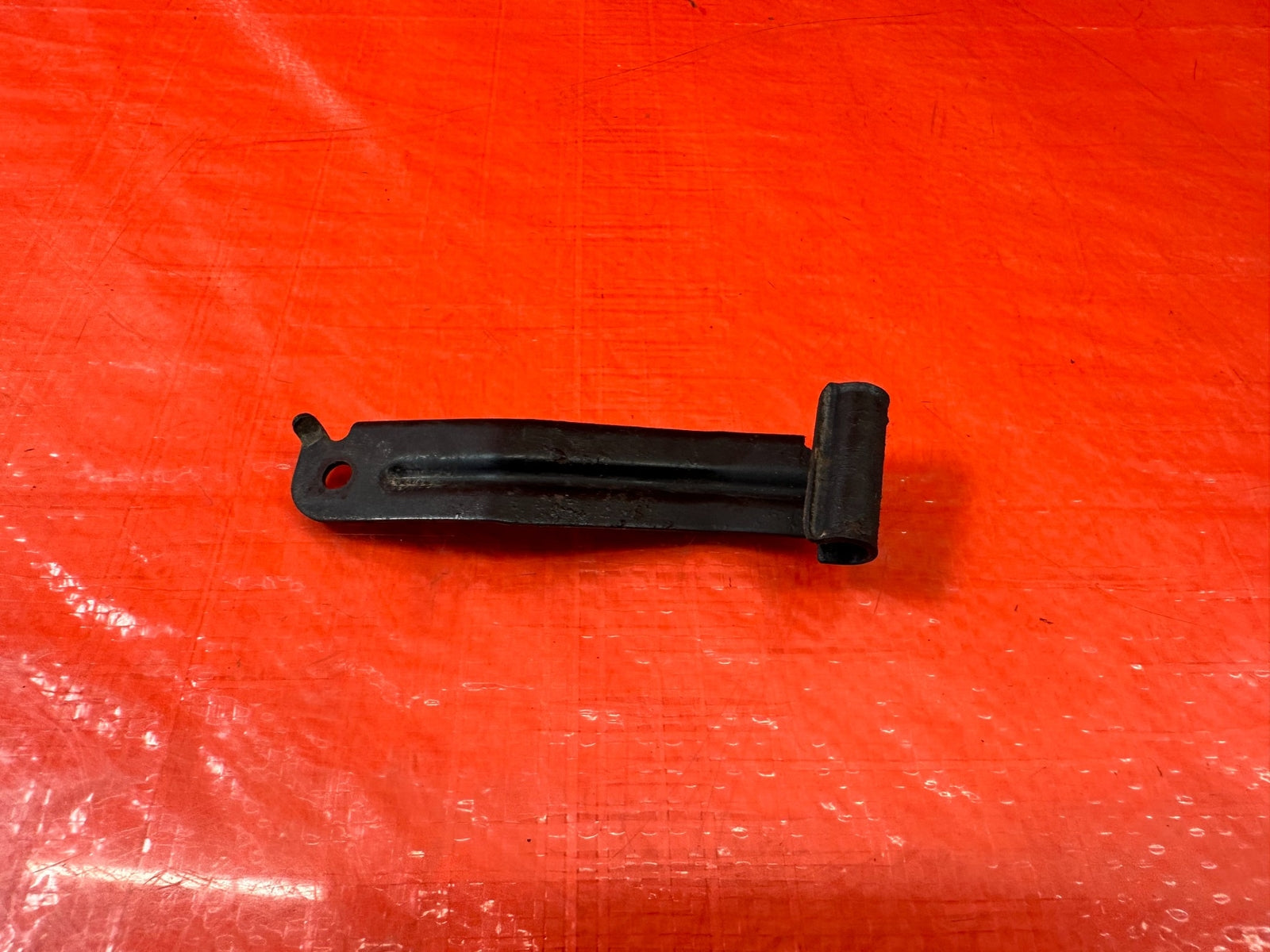 02 05 HONDA CIVIC SI EP3 HATCHBACK   THROTTLE CABLE MOUNTING BRACKET   OEM #1866