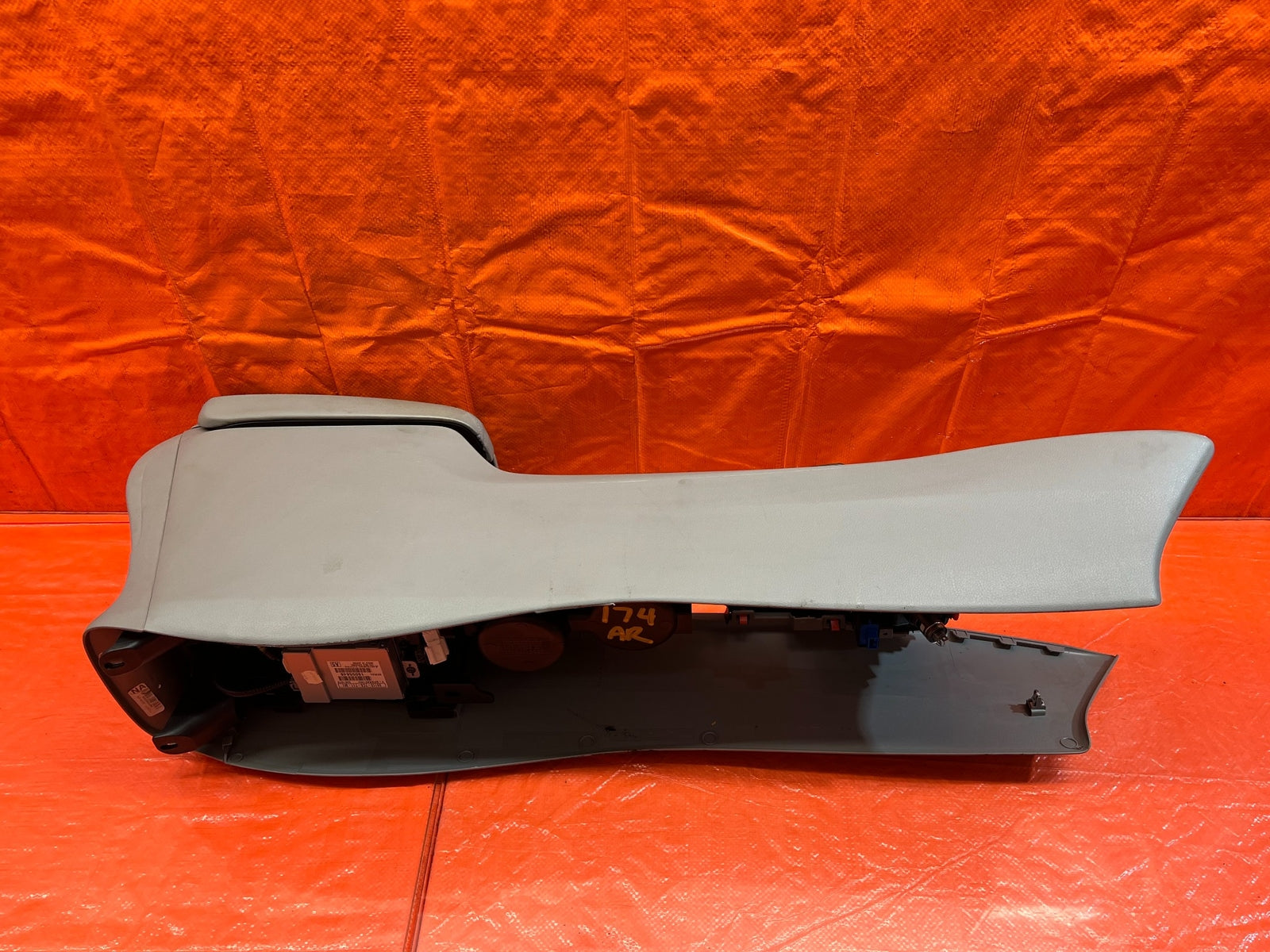 08 12 HONDA ACCORD EX L   ARM REST / CENTER CONSOLE STORAGE COMPARTMENT OEM #17414
