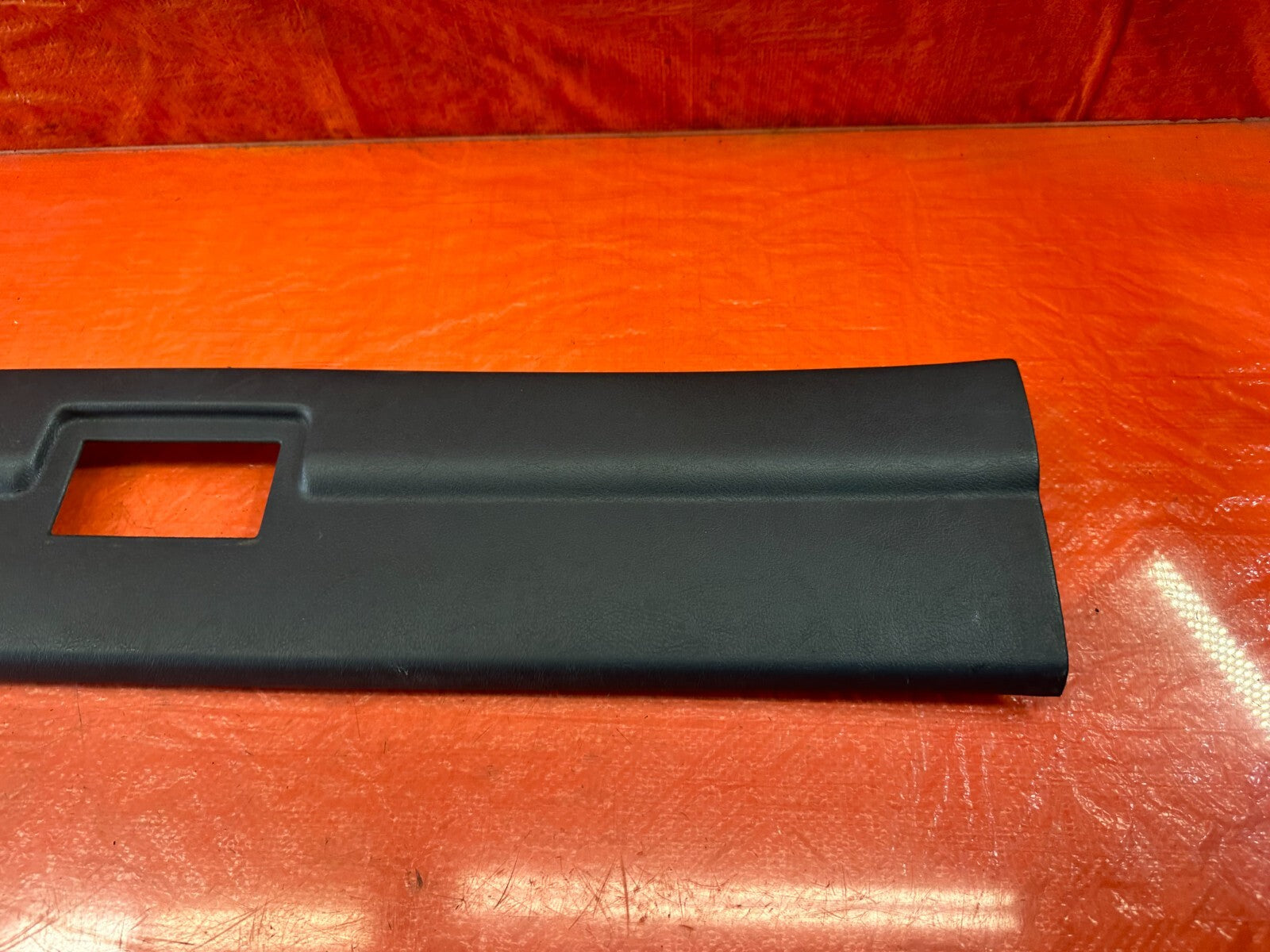 88 91 HONDA CRX   DOME LIGHT MAP LAMP TRIM   BLUE IN COLOR   OEM #2431