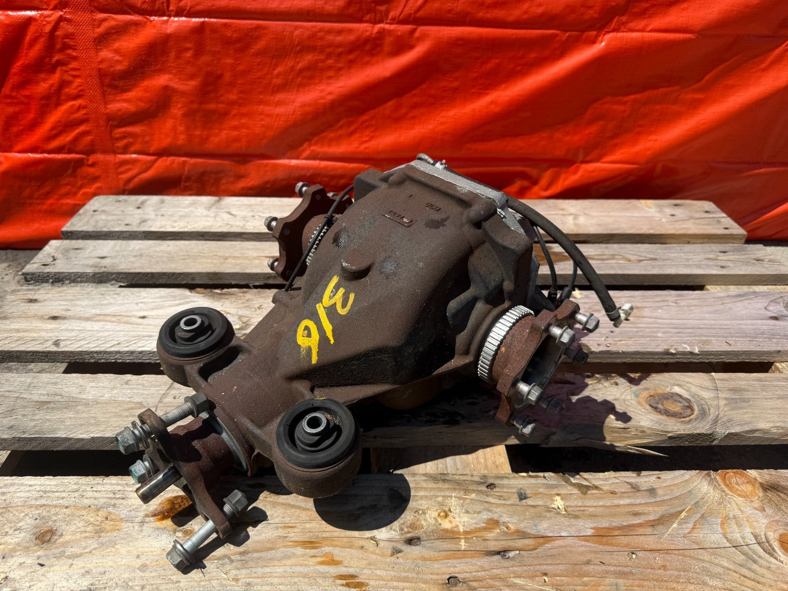 10 13 INFINITI G37 CONVERTIBLE   AUTOMATIC DIFFERENTIAL CARRIER PUMPKIN OEM #3100