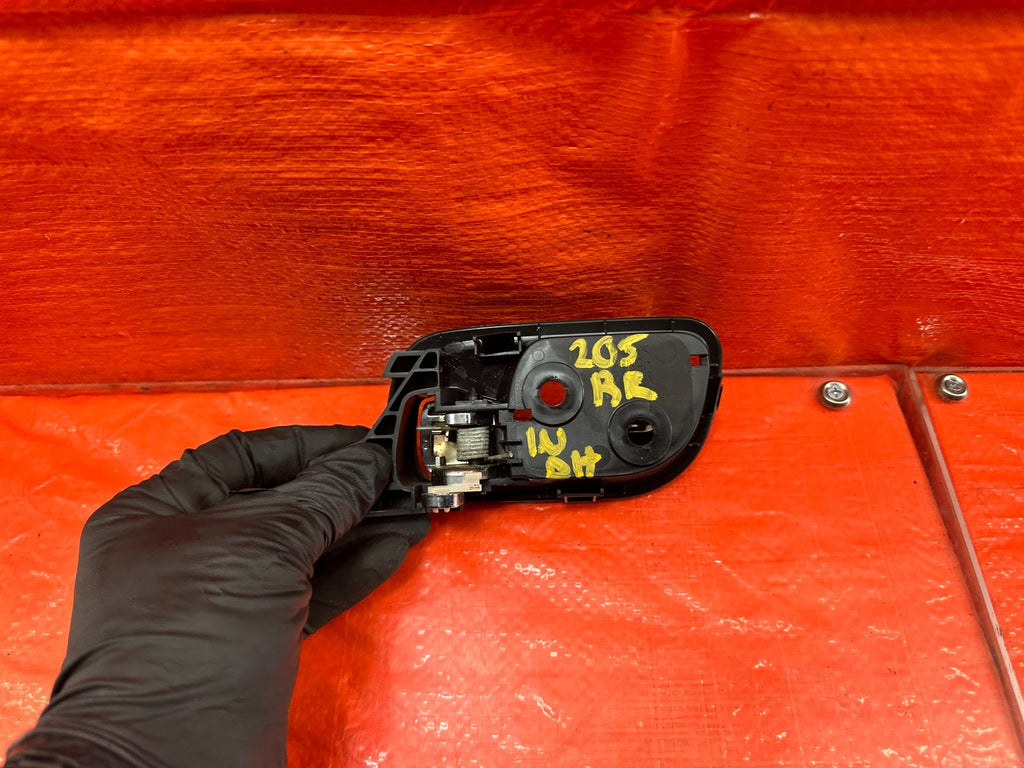 04 08 ACURA TSX   PASSENGER RIGHT REAR INTERIOR DOOR HANDLE   OEM FACTORY #2057