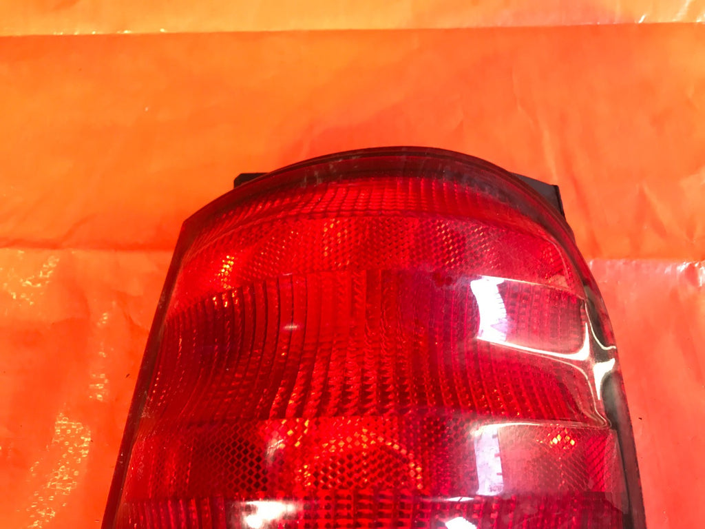 OEM 2001 2002 FORD EXPLORER 2 DOOR DRIVER LEFT TAIL LIGHT LAMP 1L2X 1385054