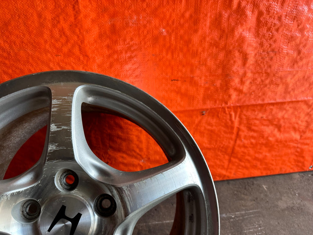 00 03 HONDA S2000 AP1   REAR WHEEL RIM   INDIVIDUAL JUST ONE   OEM FACTORY 42 13