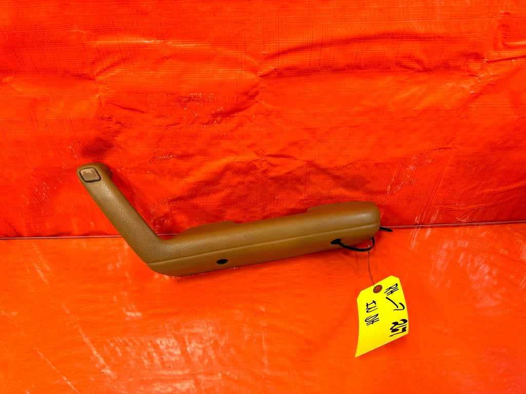 90 97 MAZDA MX 5 MIATA   PASSENGER RIGHT INTERIOR DOOR PULL HANDLE OEM #2670