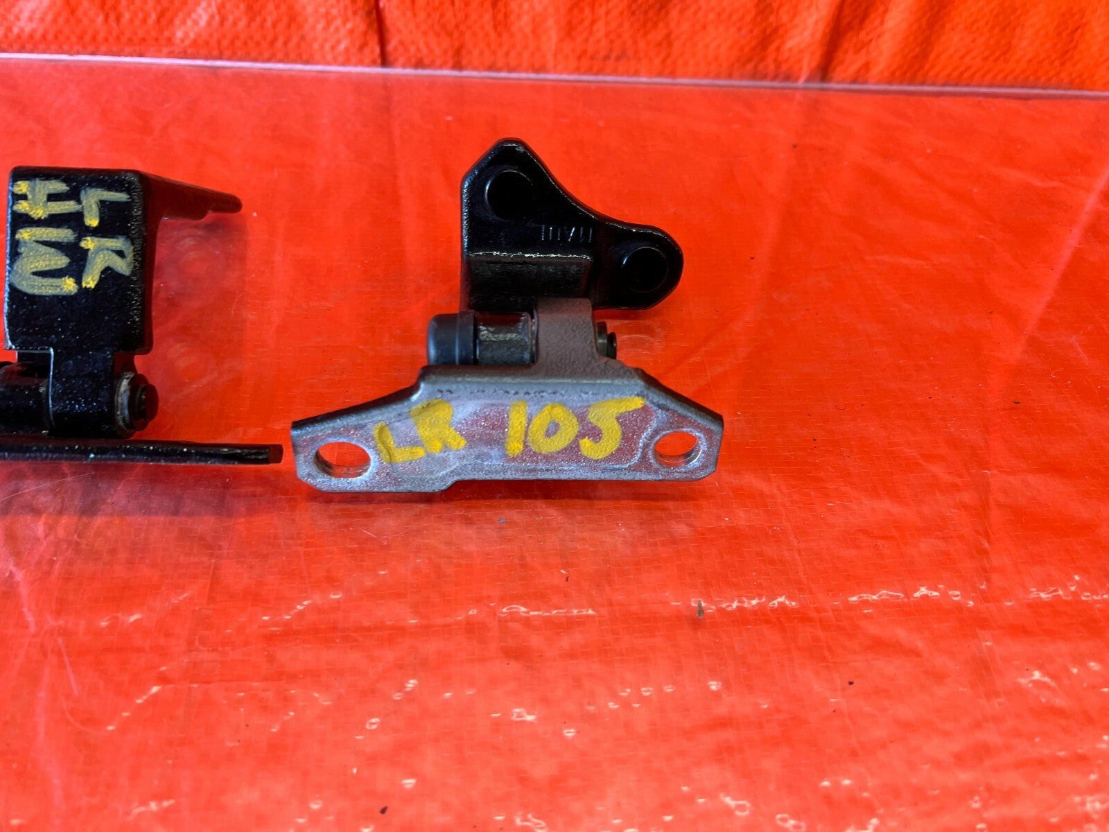 14 20 INFINITI Q50   DOOR HINGE SET   DRIVER LEFT REAR   UPPER & LOWER OEM #1054
