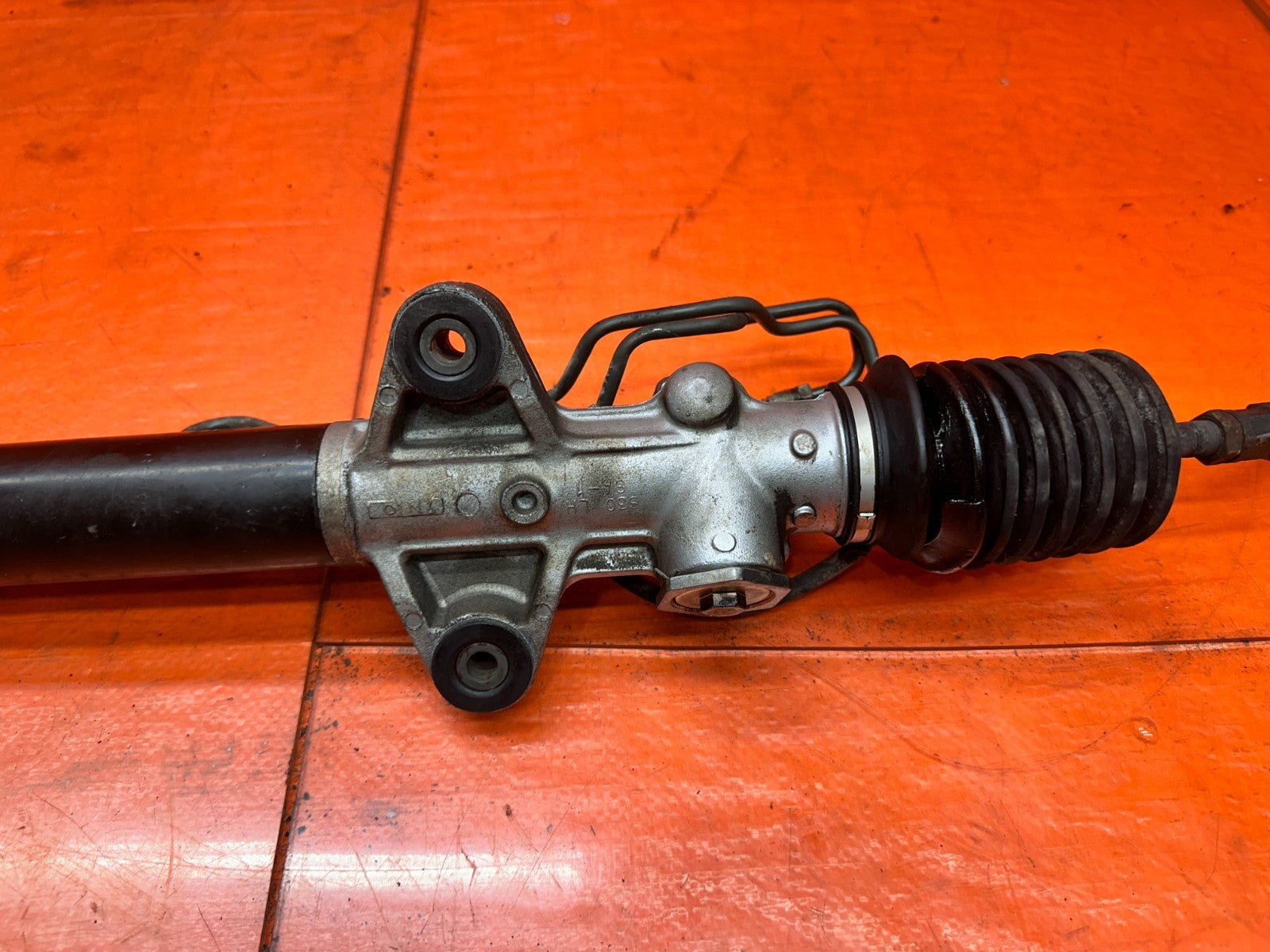 97 01 HONDA PRELUDE 2.2L POWER STEERING RACK AND PINION GEAR BOX OEM #33612