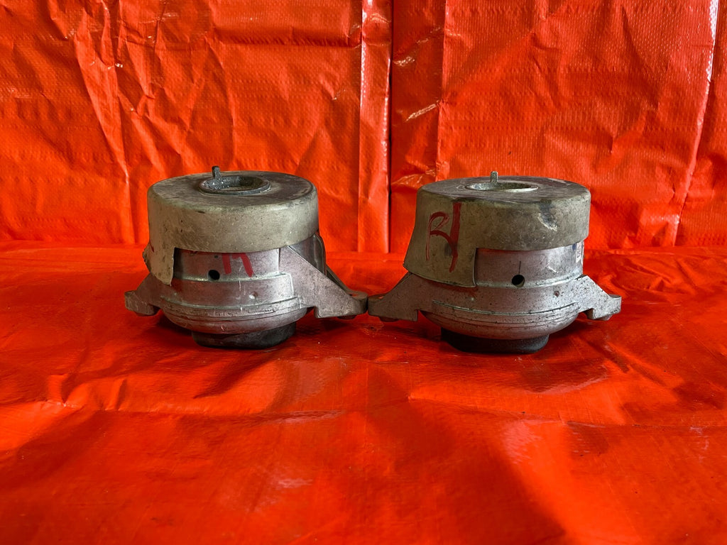 15 17 MERCEDES BENZ C300   AWD   MOTOR MOUNT SET MOUNTS   LEFT RIGHT   OEM OE3