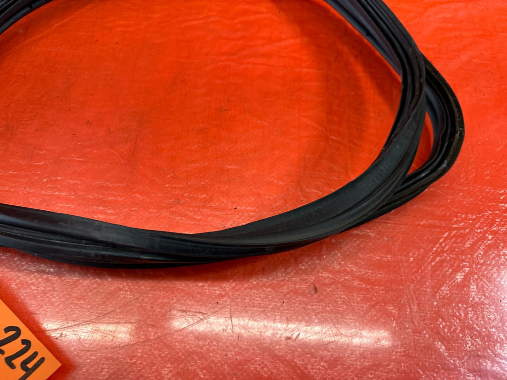 00 09 HONDA S2000   REAR TRUNK WEATHER STRIP GASKET SEAL   OEM FACTORY #2242