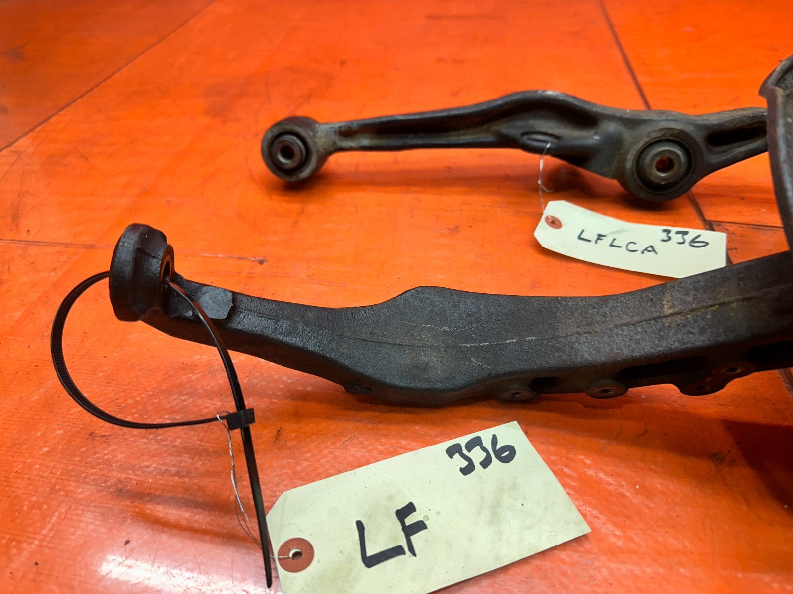 97 01 HONDA PRELUDE 2.2L LEFT DRIVER FRONT KNUCKLE SPINDLE CONTROL ARM OEM #3368