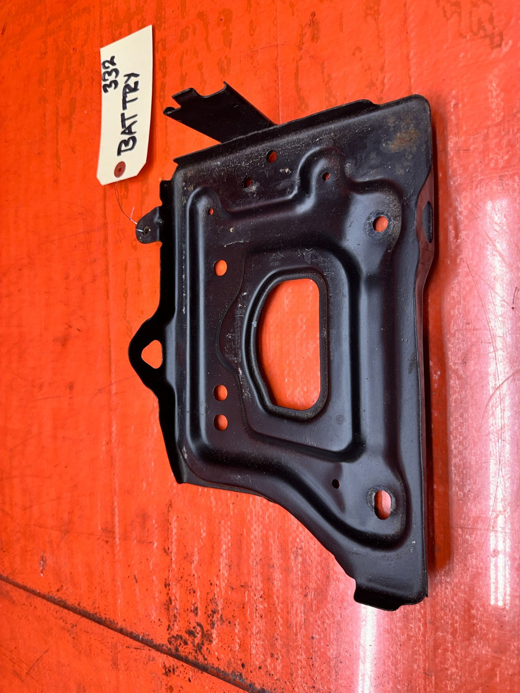 92 96 HONDA PRELUDE 2.2L METAL BATTERY TRAY MOUNT OEM #3324